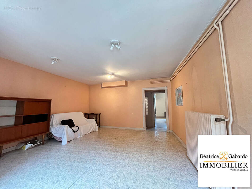 Maison Chamelet 7 pièce(s) 152 m2 - photo 12