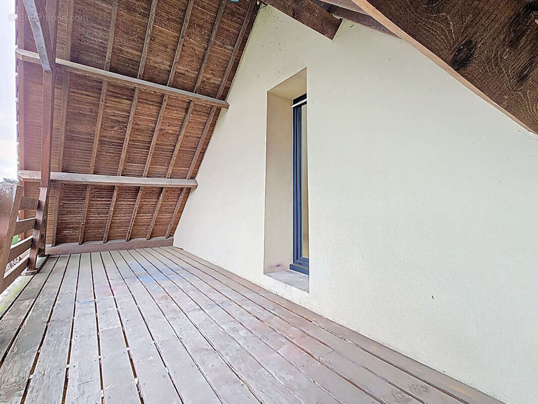 Maison à FRANQUEVILLE-SAINT-PIERRE