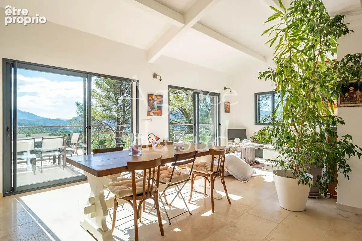 Double habitation Maison La Bouilladisse T4 +T3  230 m2 - photo 6