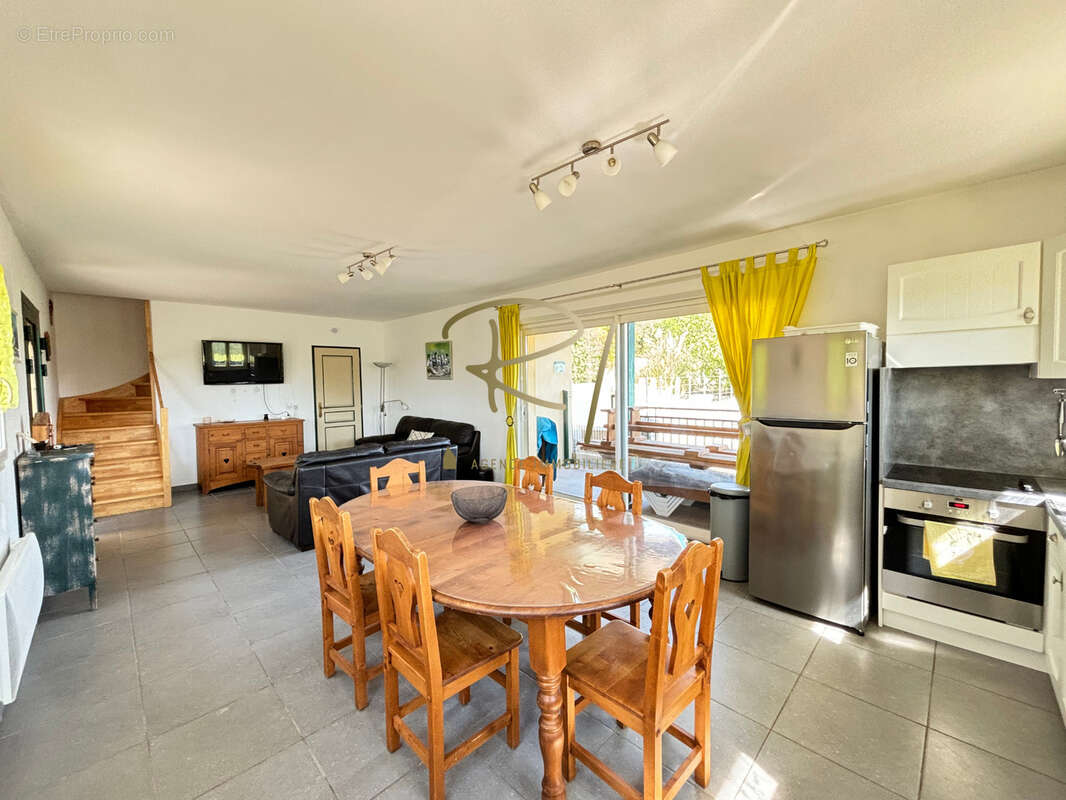 Maison à SAINT-ALBAN-AURIOLLES