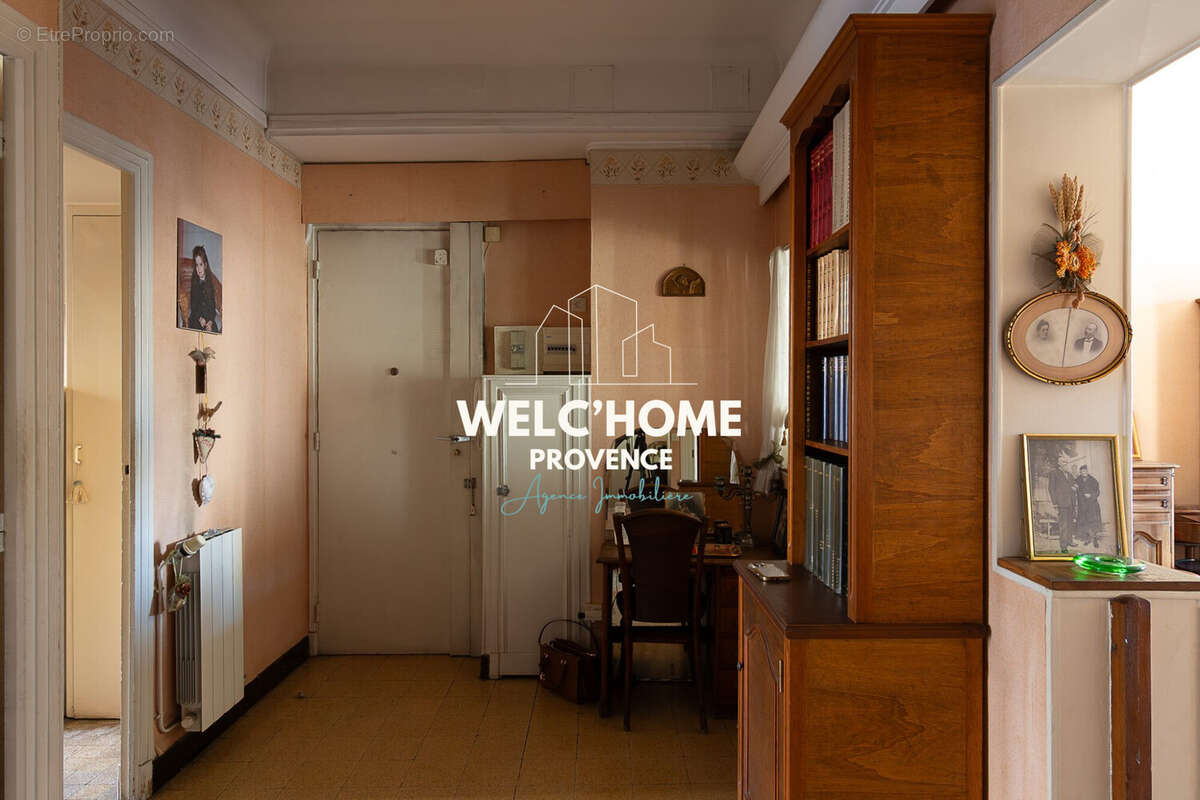 Appartement à MARSEILLE-4E