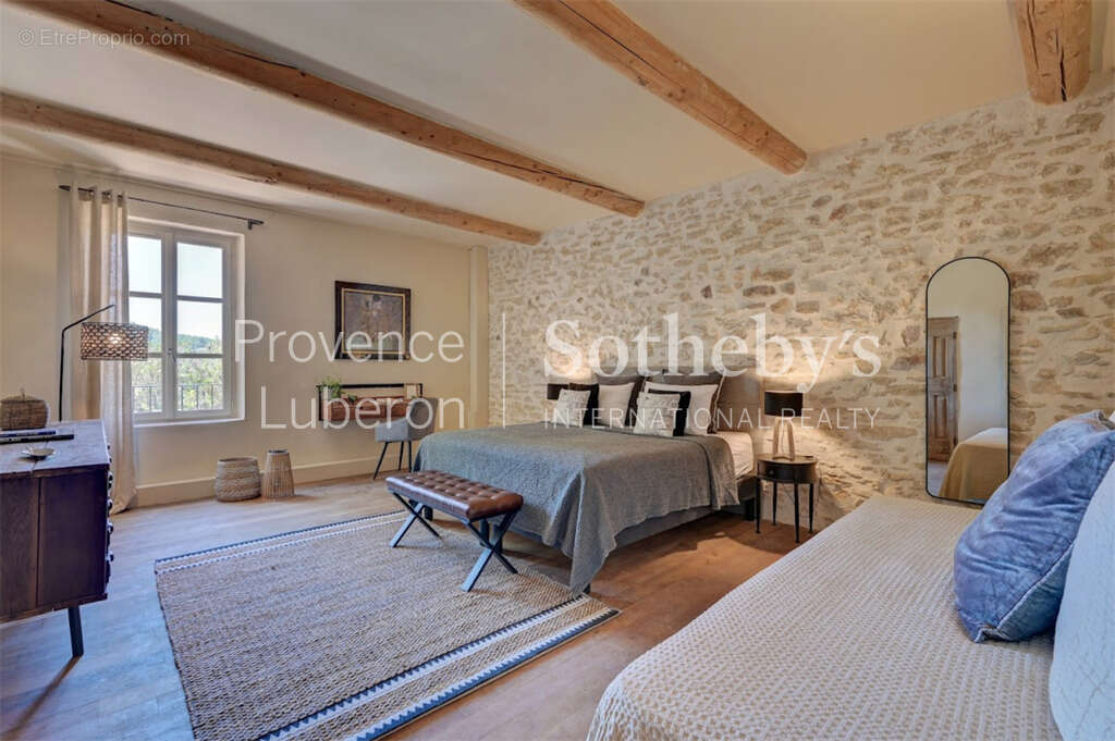 Maison à ROUSSILLON