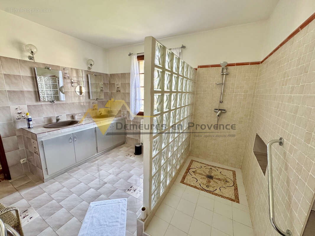 Appartement à SABLET