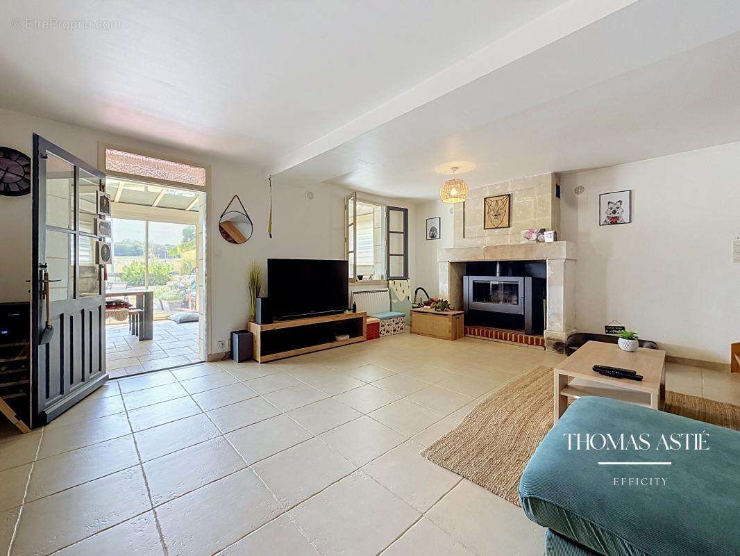 Maison 140 m² à Roiffe  - photo 3