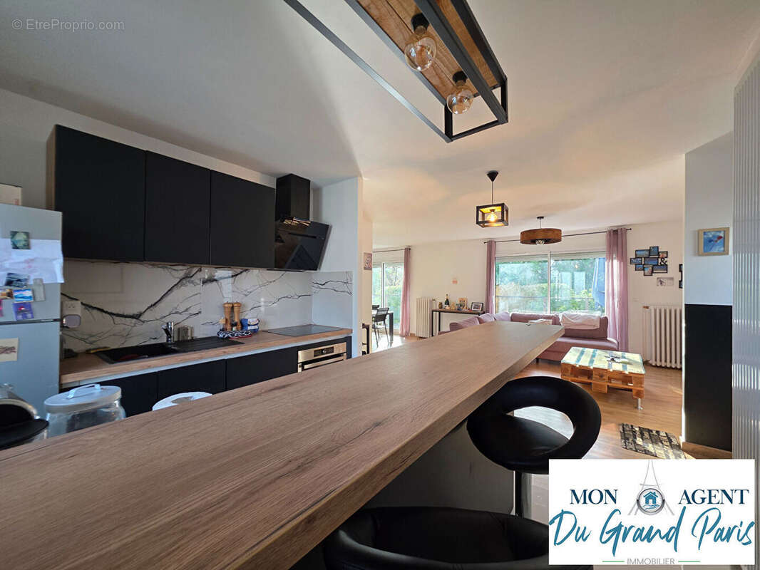 Maison à LES LOGES-EN-JOSAS
