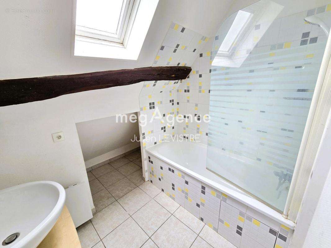 Appartement à AUNEAU
