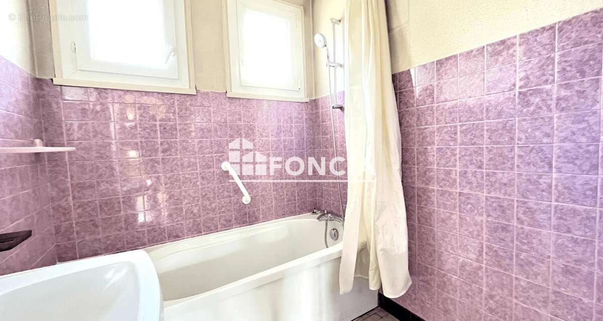 Maison à SAINT-LUBIN-DES-JONCHERETS