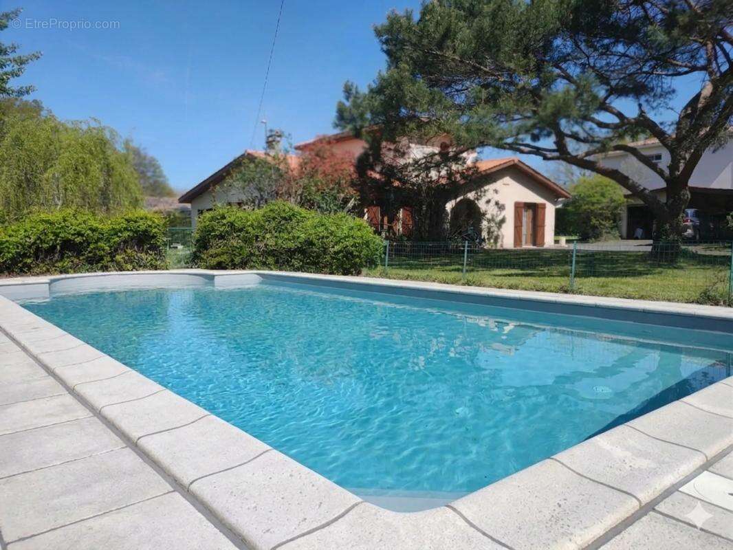 Maison familiale 7 pièces à Sadirac avec piscine - photo 18