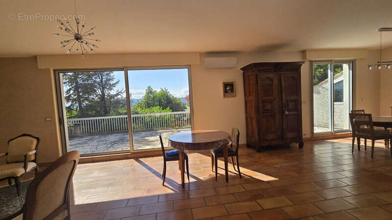 Maison à LIVRON-SUR-DROME