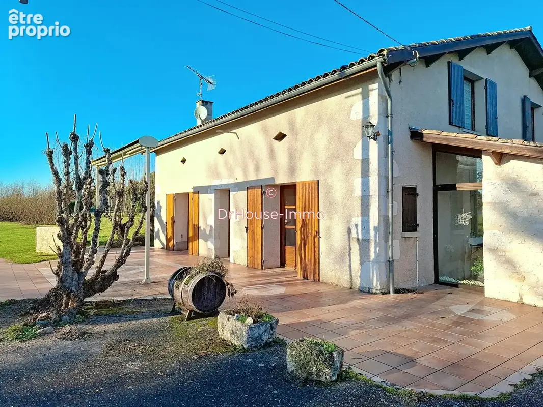 Maison 9 pièces 219 m² à vendre à Duras (47120) - photo 3