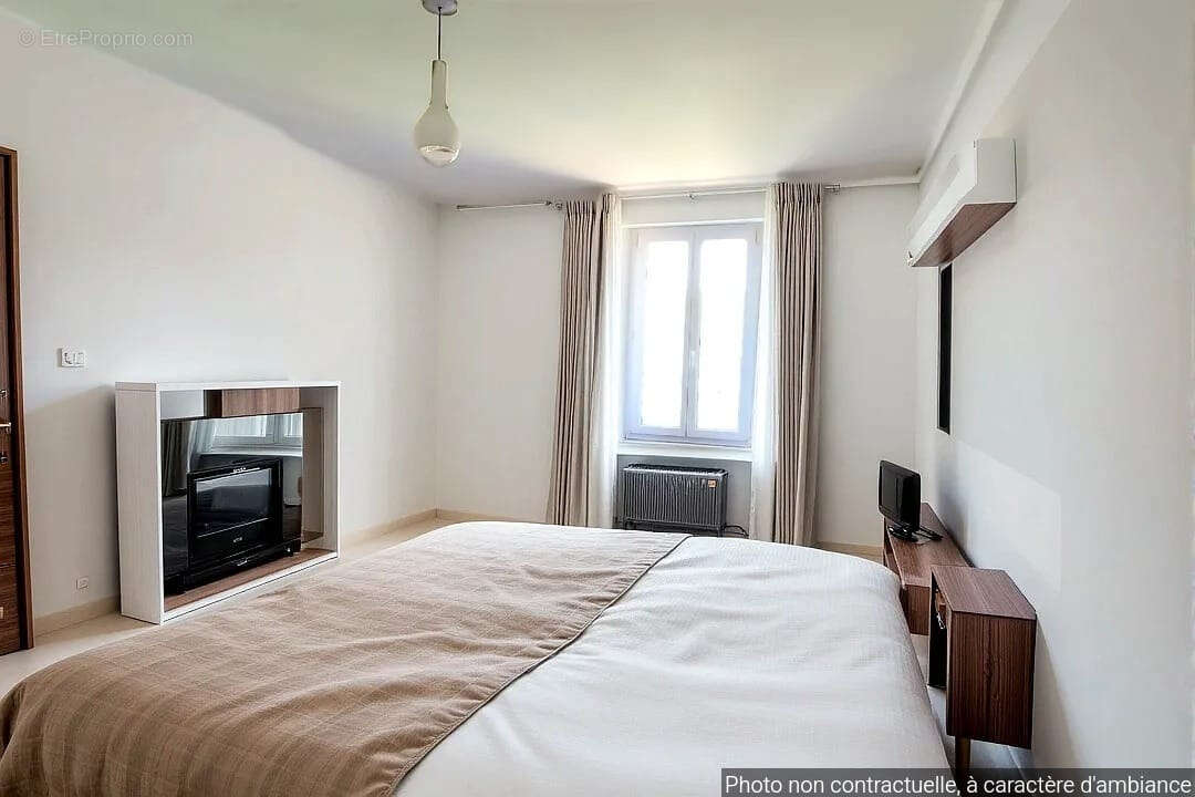 Maison à VILLENEUVE-LES-SABLONS