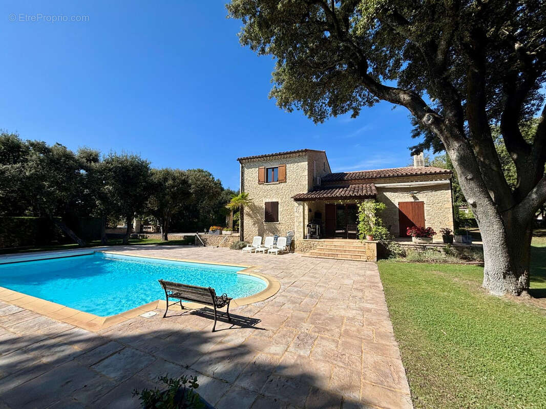 Maison à GRIGNAN