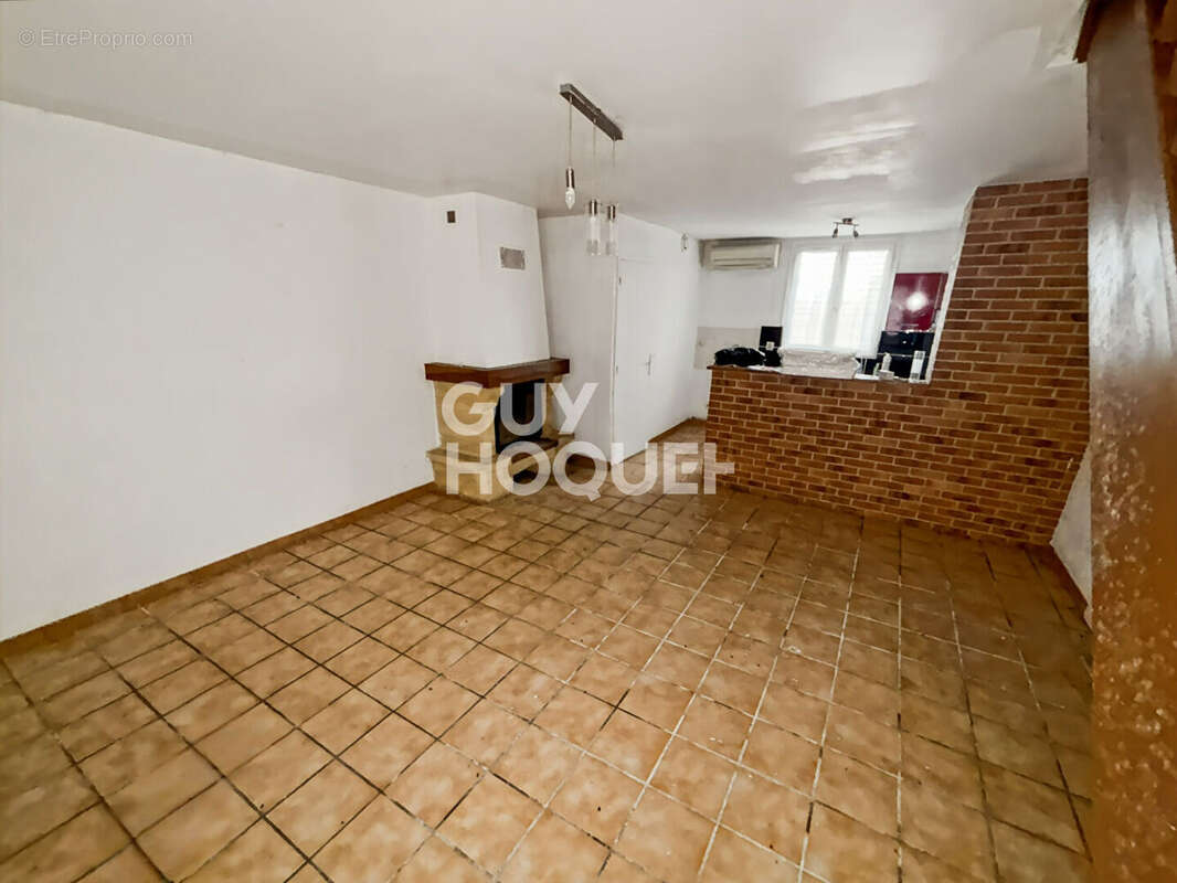 Maison à LUMIGNY-NESLES-ORMEAUX