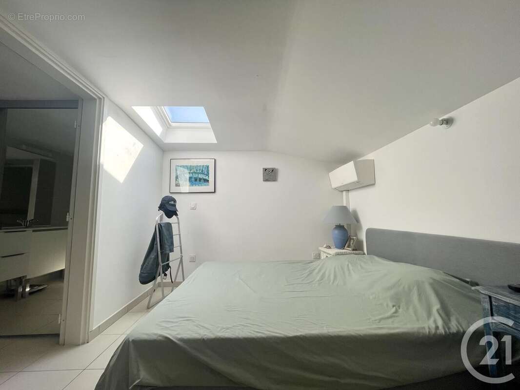 Appartement à SIX-FOURS-LES-PLAGES