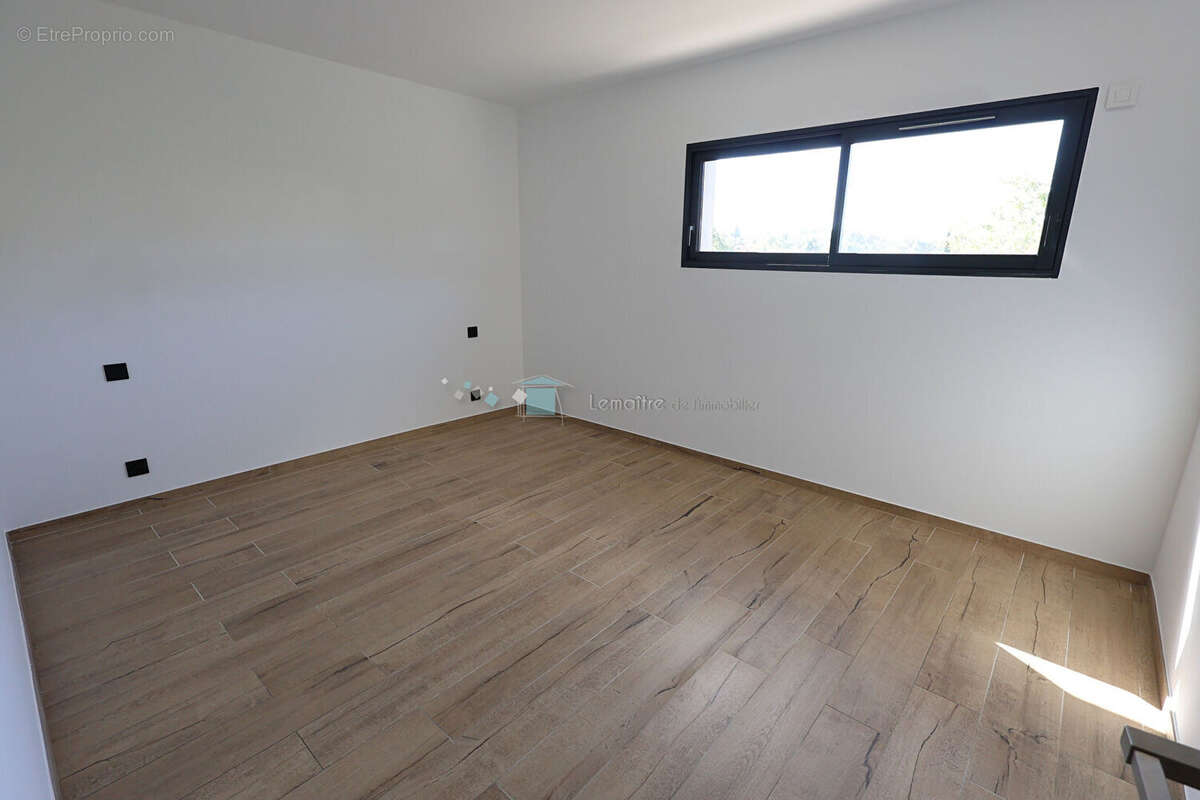 Villa neuve contemporaine de 170 m² avec piscine Mougins FNR - photo 15