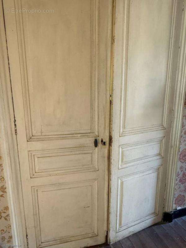 Belle Maison Sur Un Parc de 4843m² Avec Piscine - photo 15