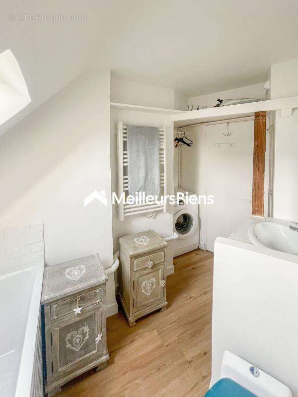 Appartement à PARIS-9E