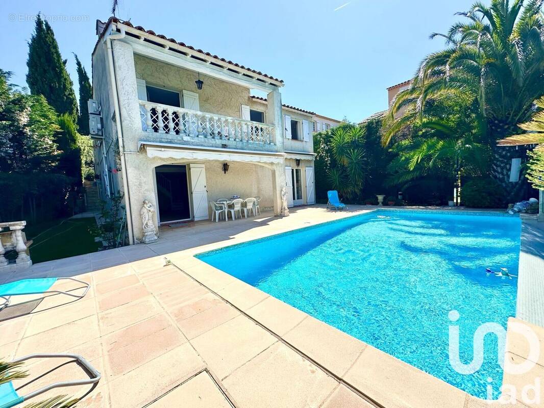 Photo 1 - Maison à SAINT-RAPHAEL