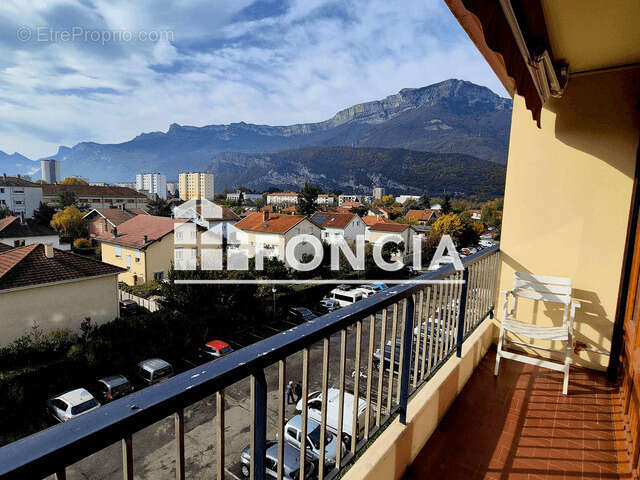 Appartement à ECHIROLLES