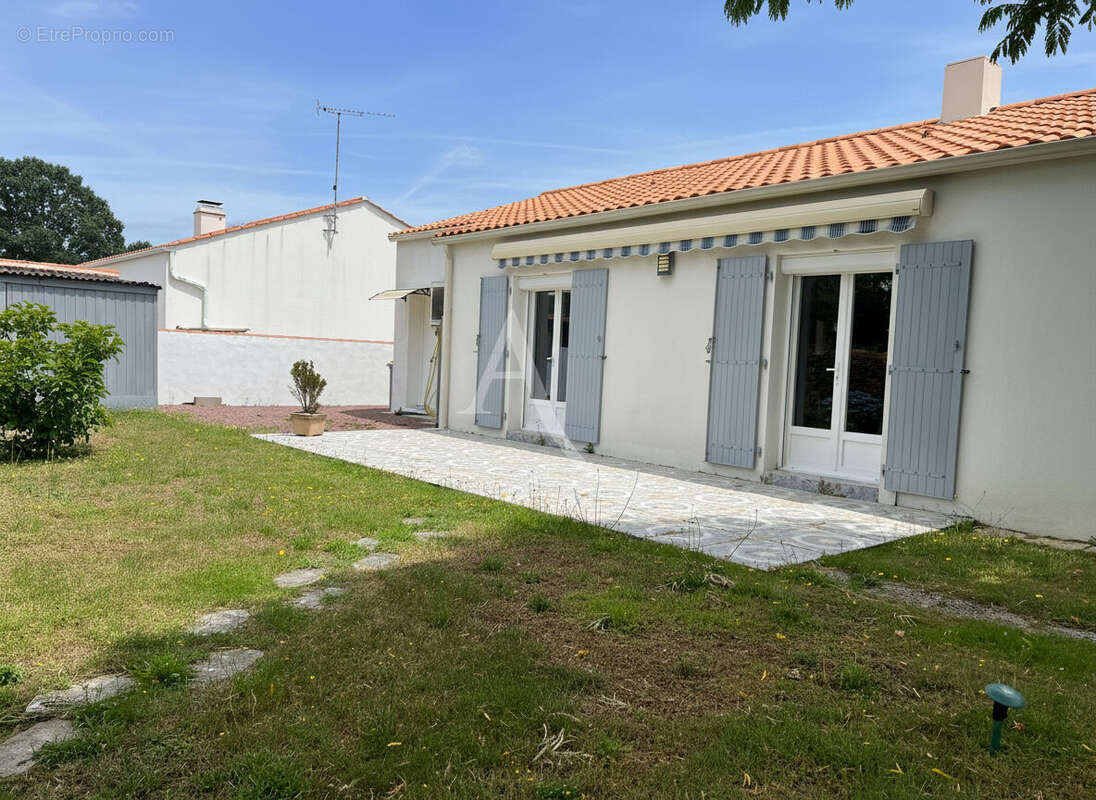 ST GERVAIS - Maison au calme de son impasse. - photo 3