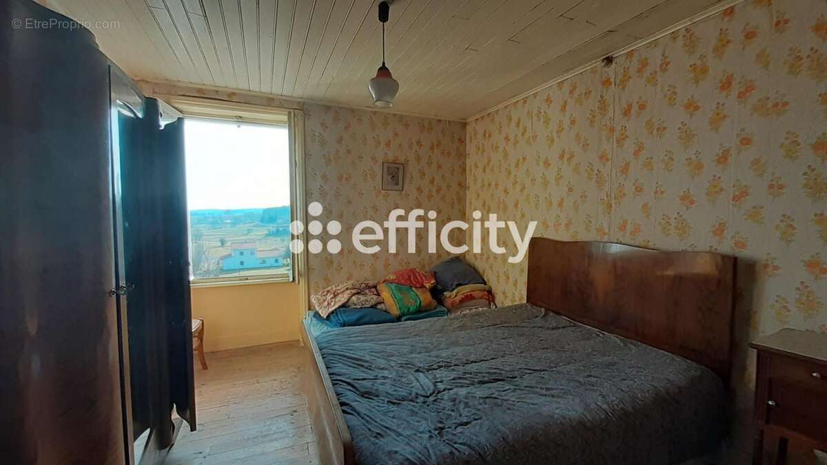 Maison à EGLISOLLES