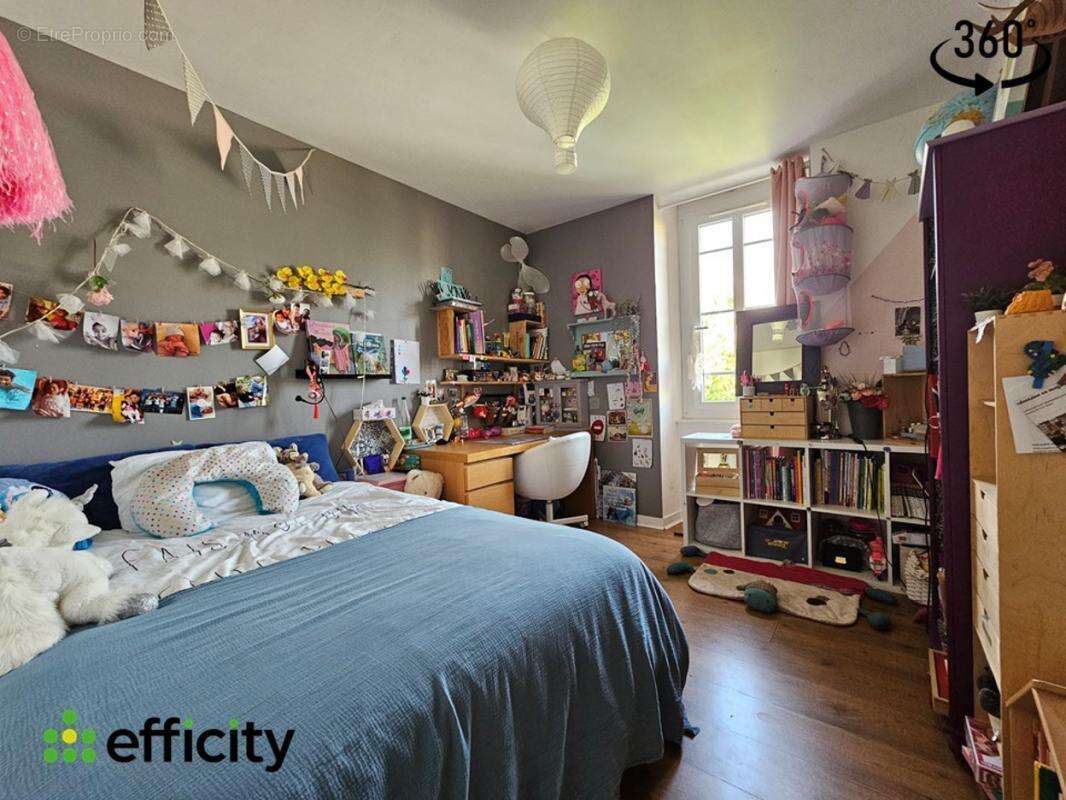 Maison à LA CHAPELLE-DES-FOUGERETZ