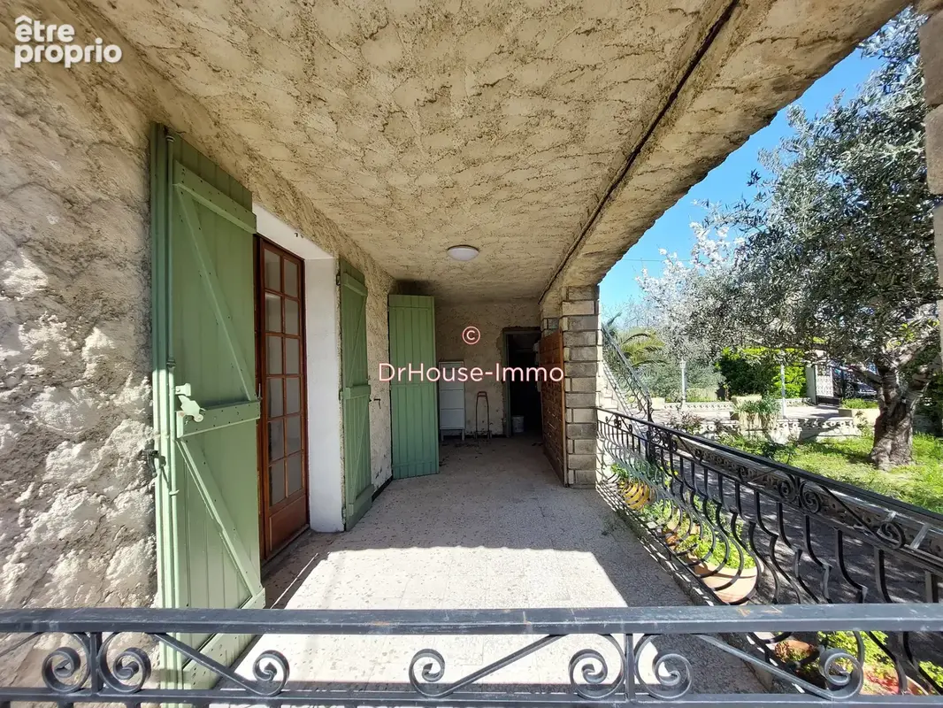 Maison 6 pièces 185 m² à vendre à Marignane (13700) - photo 77