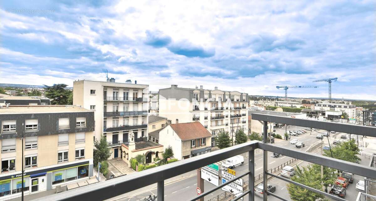 SARTROUVILLE - 2 pièces de 42 M² avec balcon + parking - photo 2