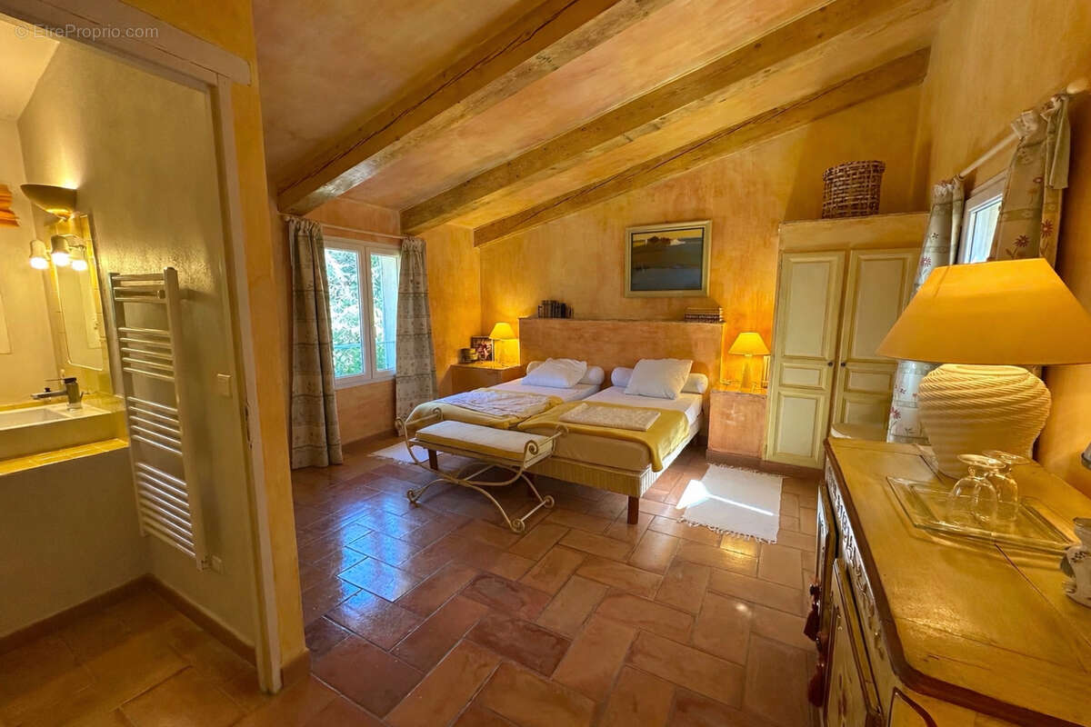 Maison à AUREL