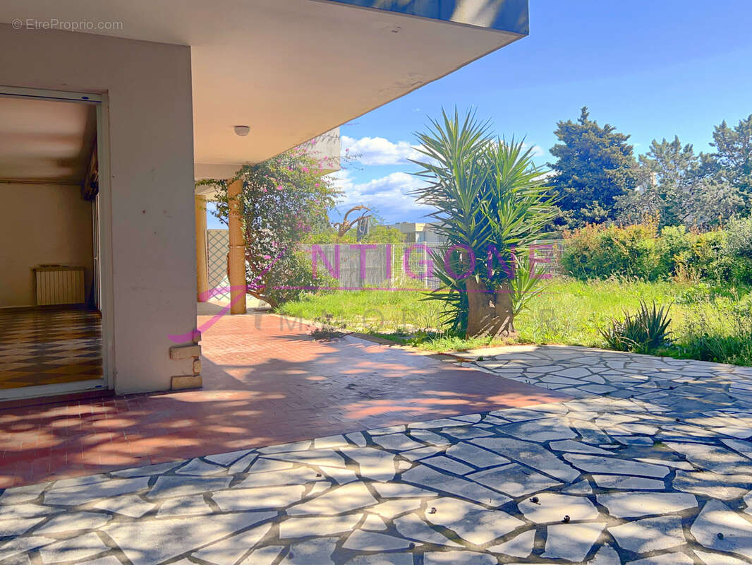 Appartement à SANARY-SUR-MER