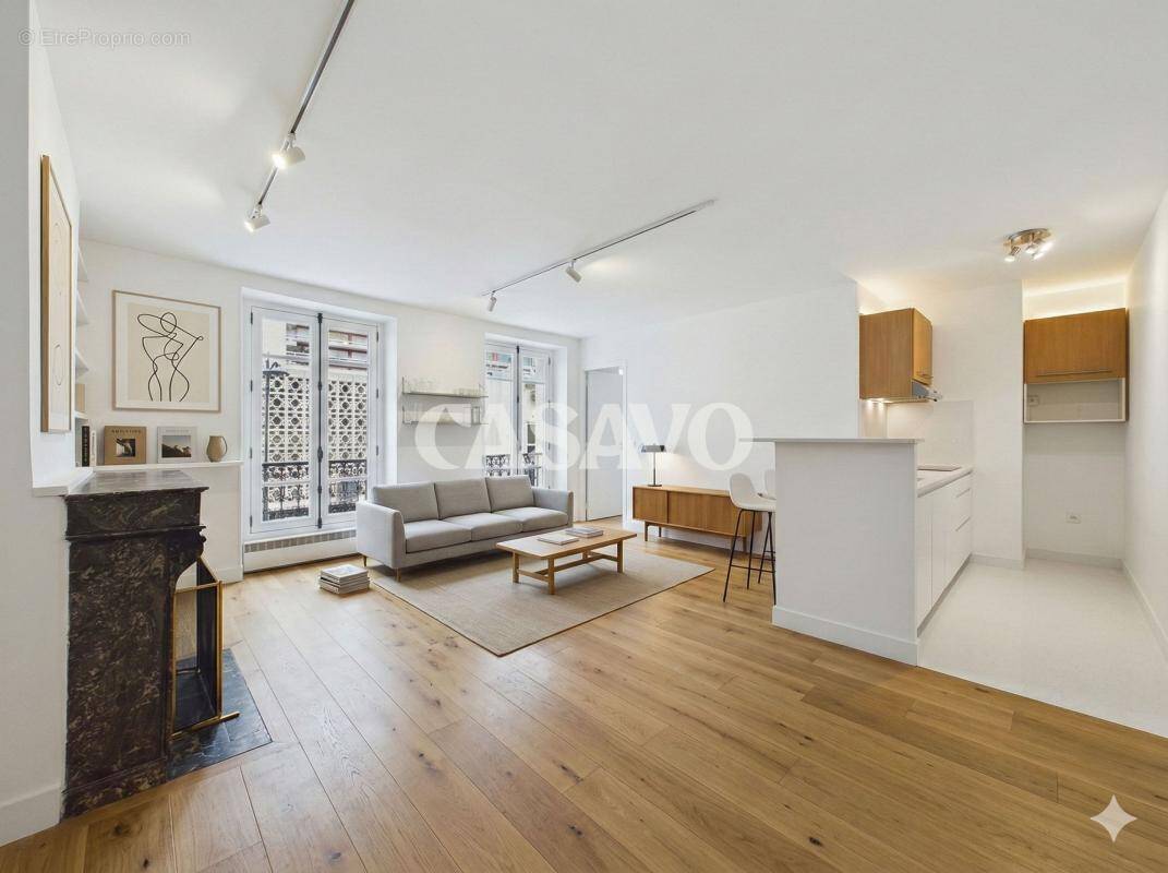 Appartement à PARIS-11E