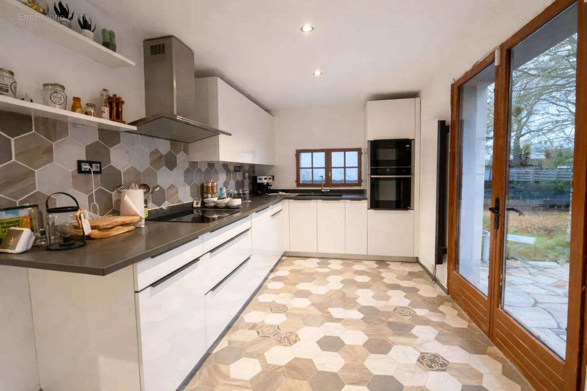 Maison à ROSNY-SUR-SEINE