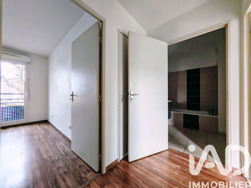 Photo 9 - Appartement à VENISSIEUX