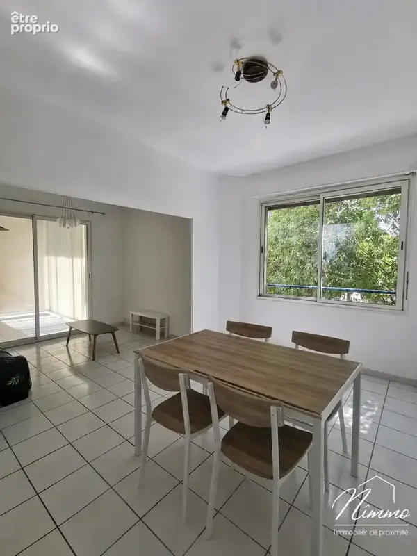 Appartement à NIMES