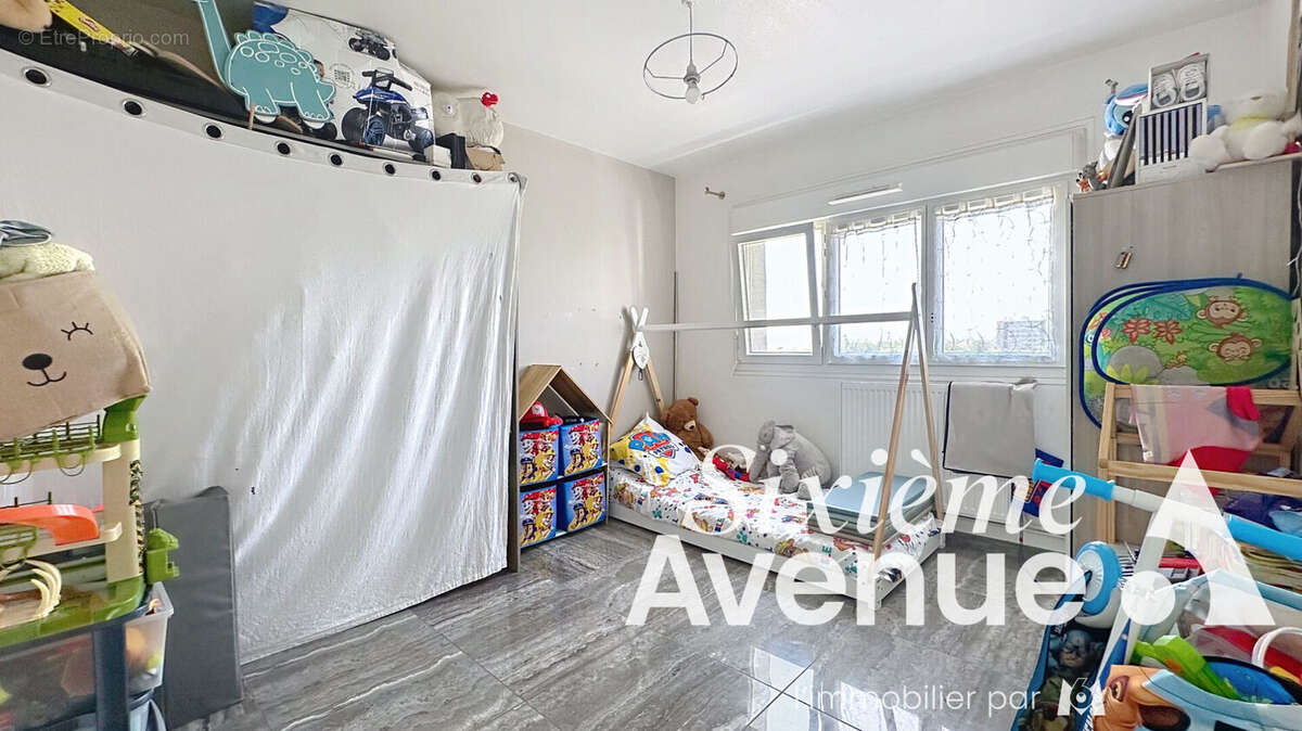 Appartement Saint Priest 2 pièce(s) 52.94 m2 - photo 6