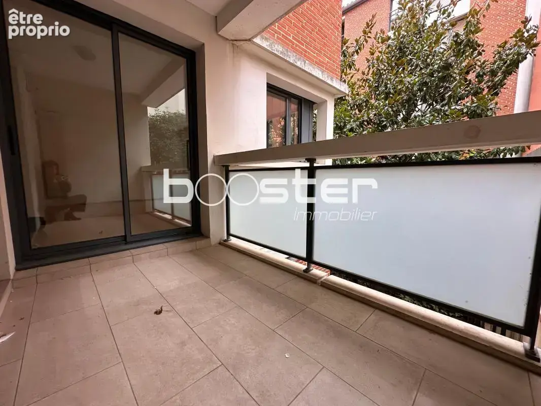 Rare à Saint-Étienne : Grand appartement traversant de 155 m² avec ascenseur,  2 terrasses, 2 parkings en sous-sol - photo 3