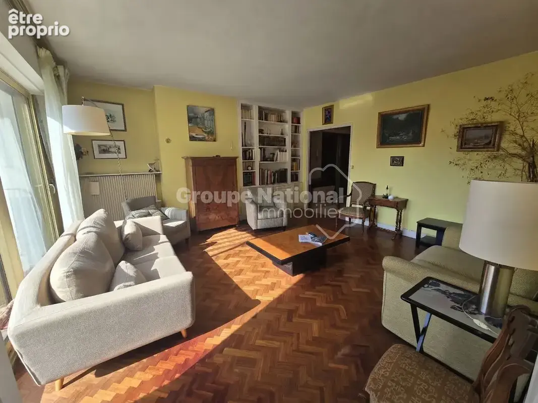 Appartement dernier étage Versailles 4 pièce(s) 101 m2 + 2 balcon - photo 2