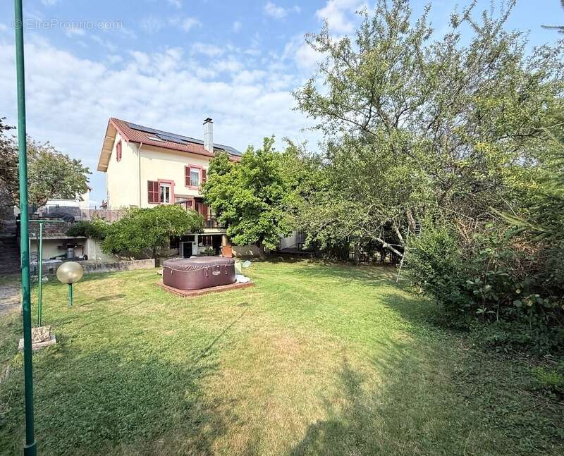 Maison à GOLBEY