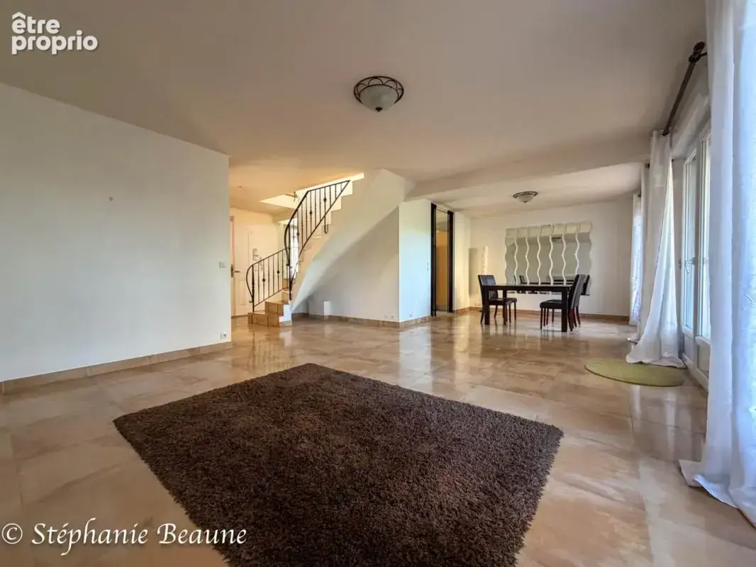 Ermont, maison sur un sous-sol total, 3 chambres, possibilité 5, à deux pas de la gare - photo 3