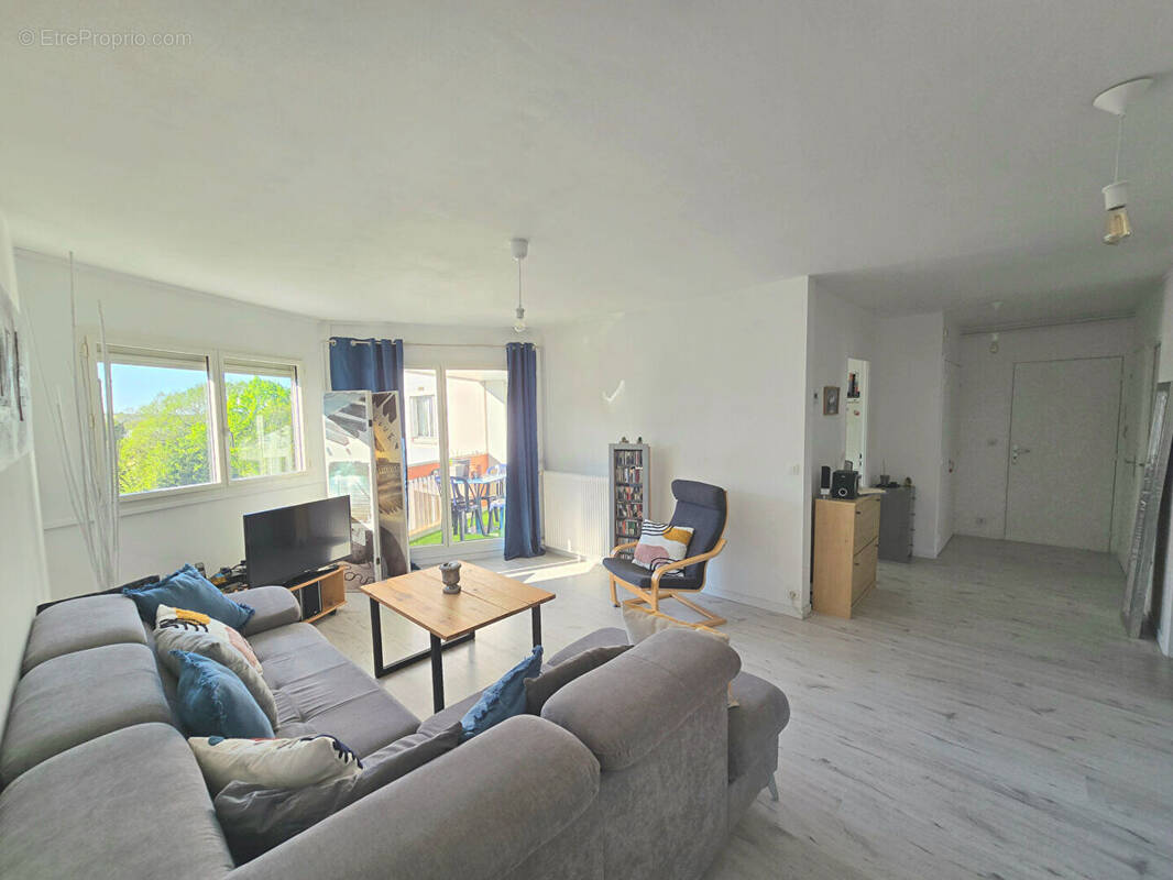 Appartement à REZE