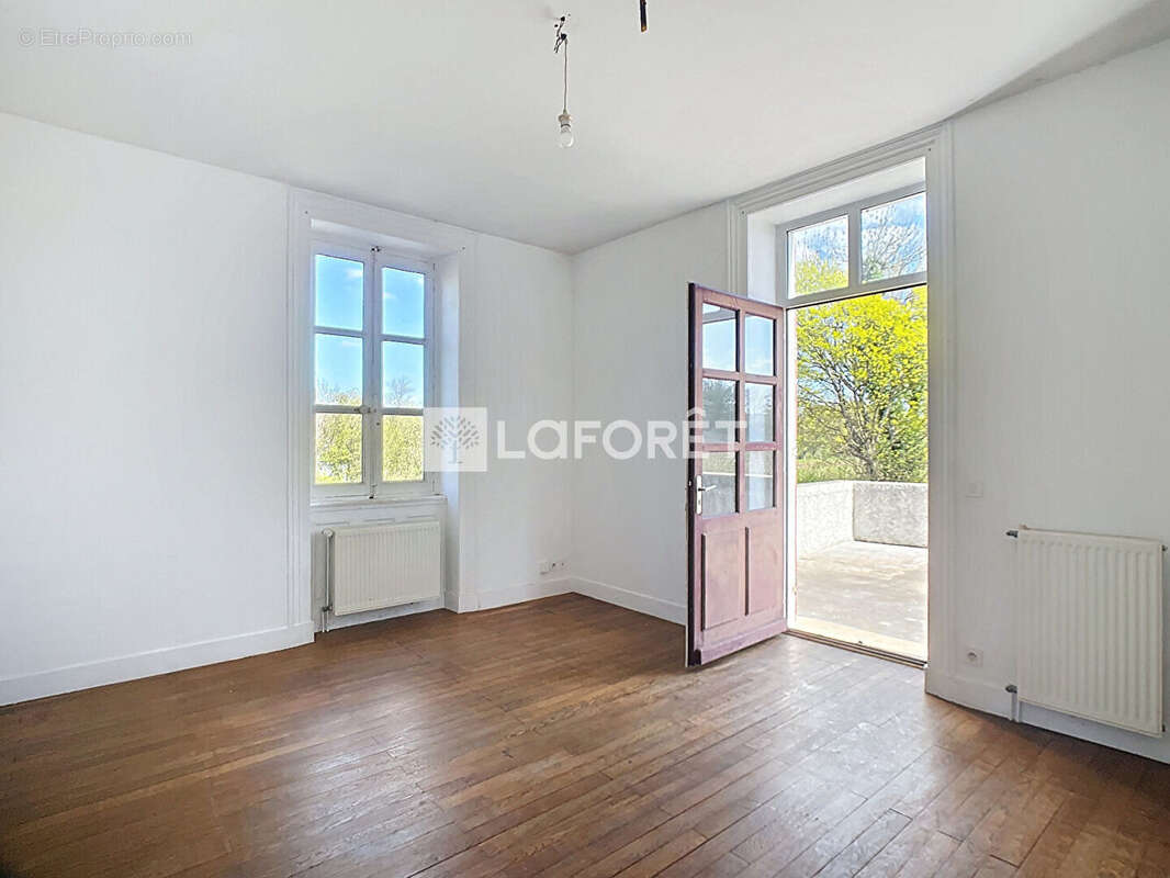Appartement à BELLEVILLE