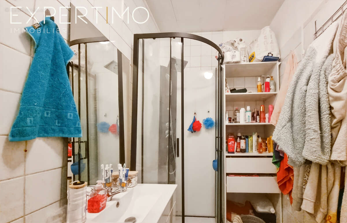 Maison à FEUQUIERES-EN-VIMEU