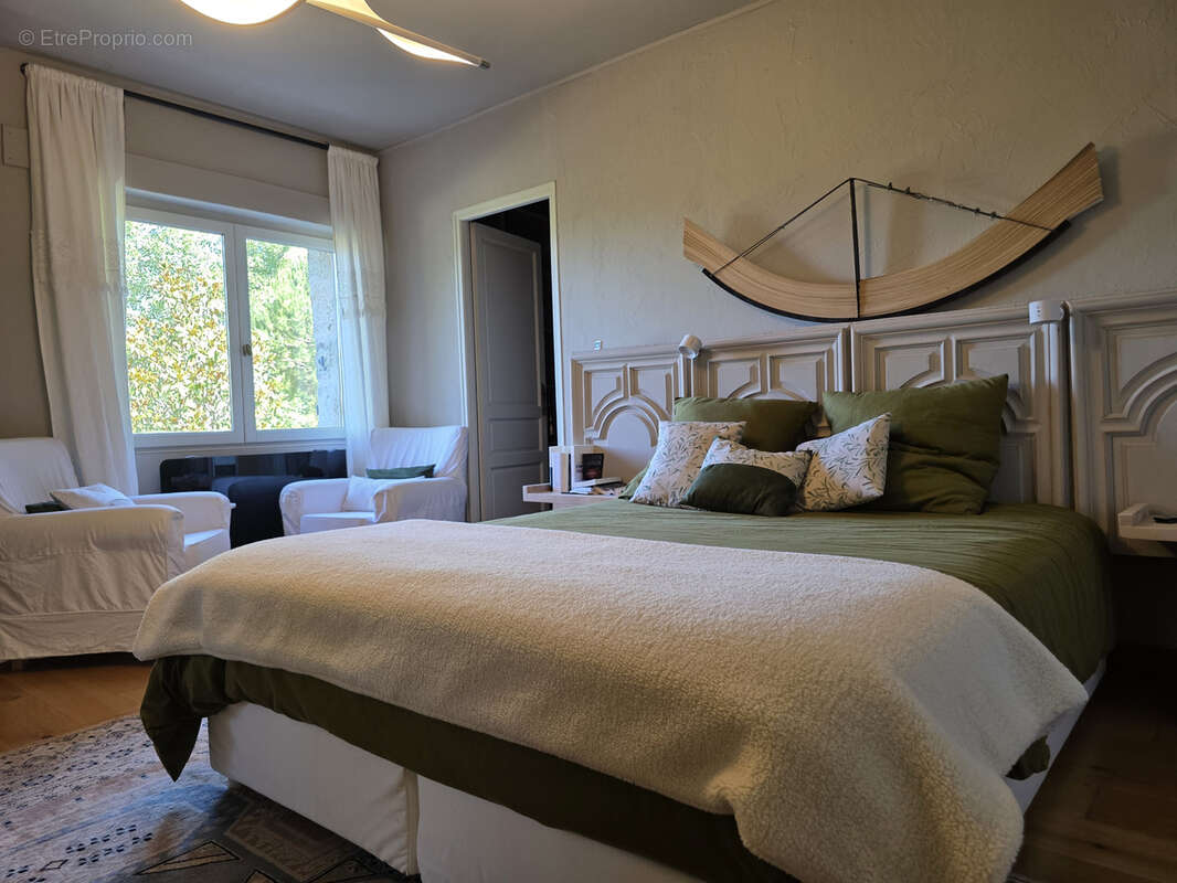 Élégante propriété de charme au cœur de la campagne   4,7 hectares, piscine et dépendances - photo 9