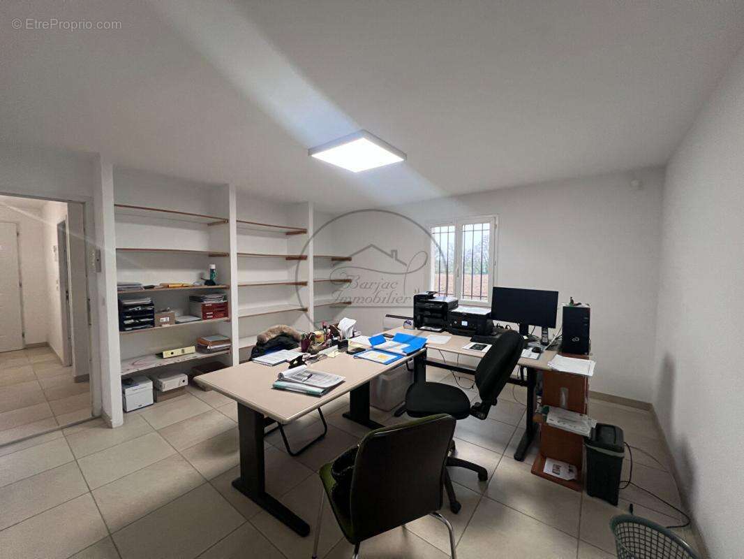 À vendre  local commercial, bureaux & entrepôt  barjac (30430) - photo 5