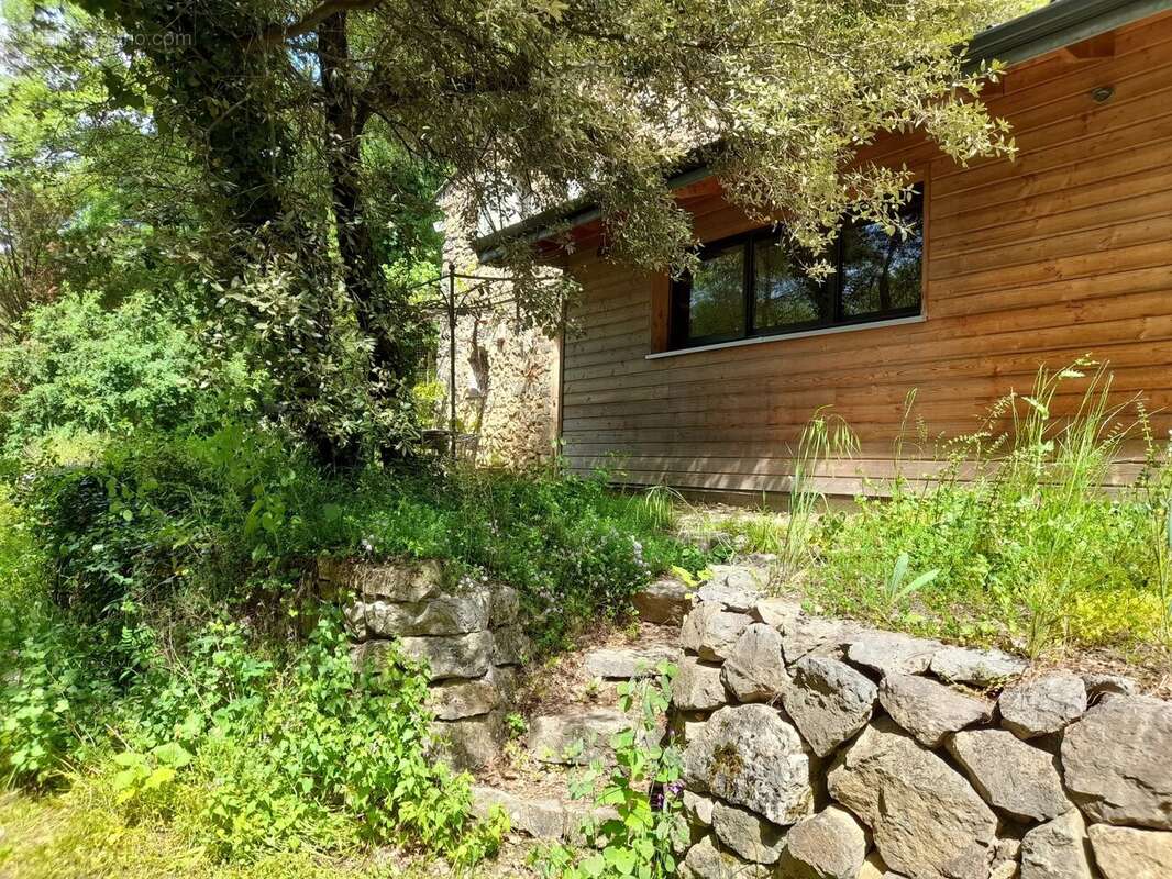 Maison en pierres et extension bois sur 3 hectares 4 - photo 16