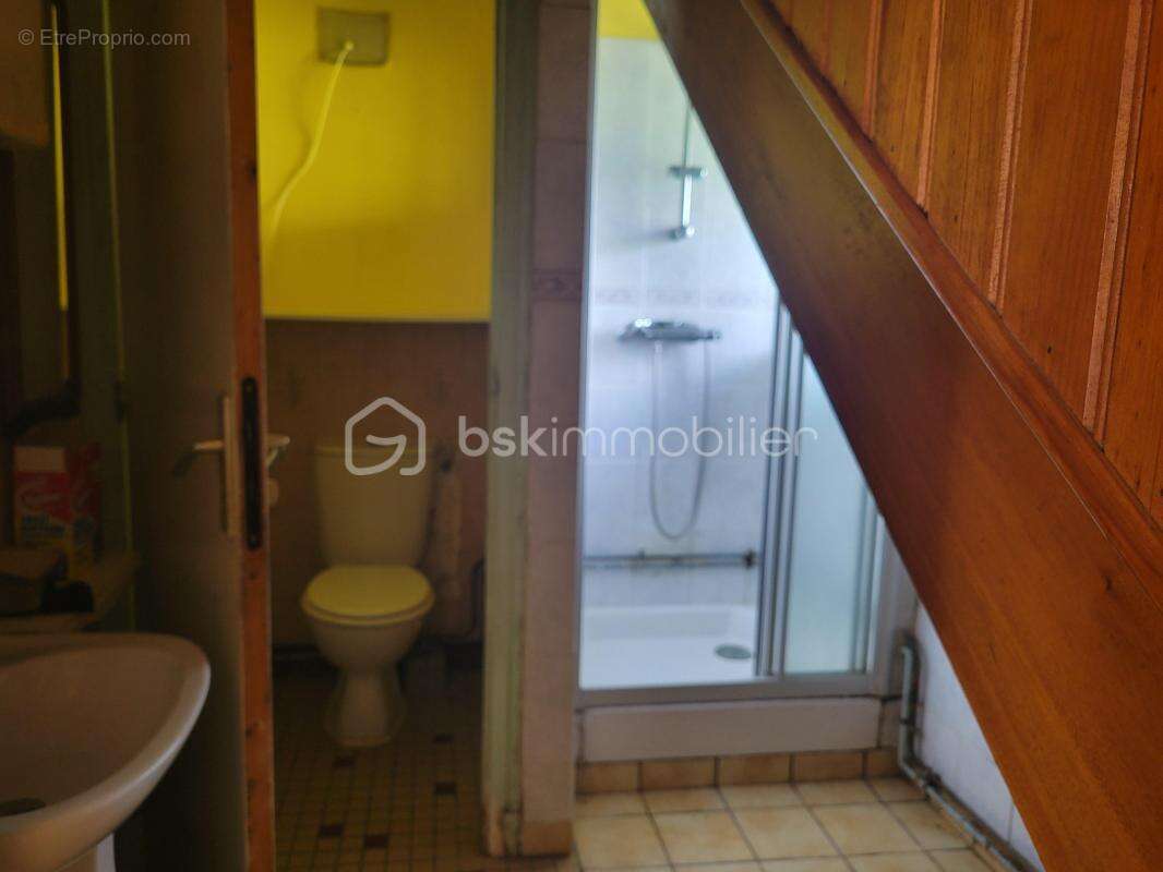 Maison pleine de charme à Trévé - 61 m² avec dépendances et potentiel d’évolution - photo 10