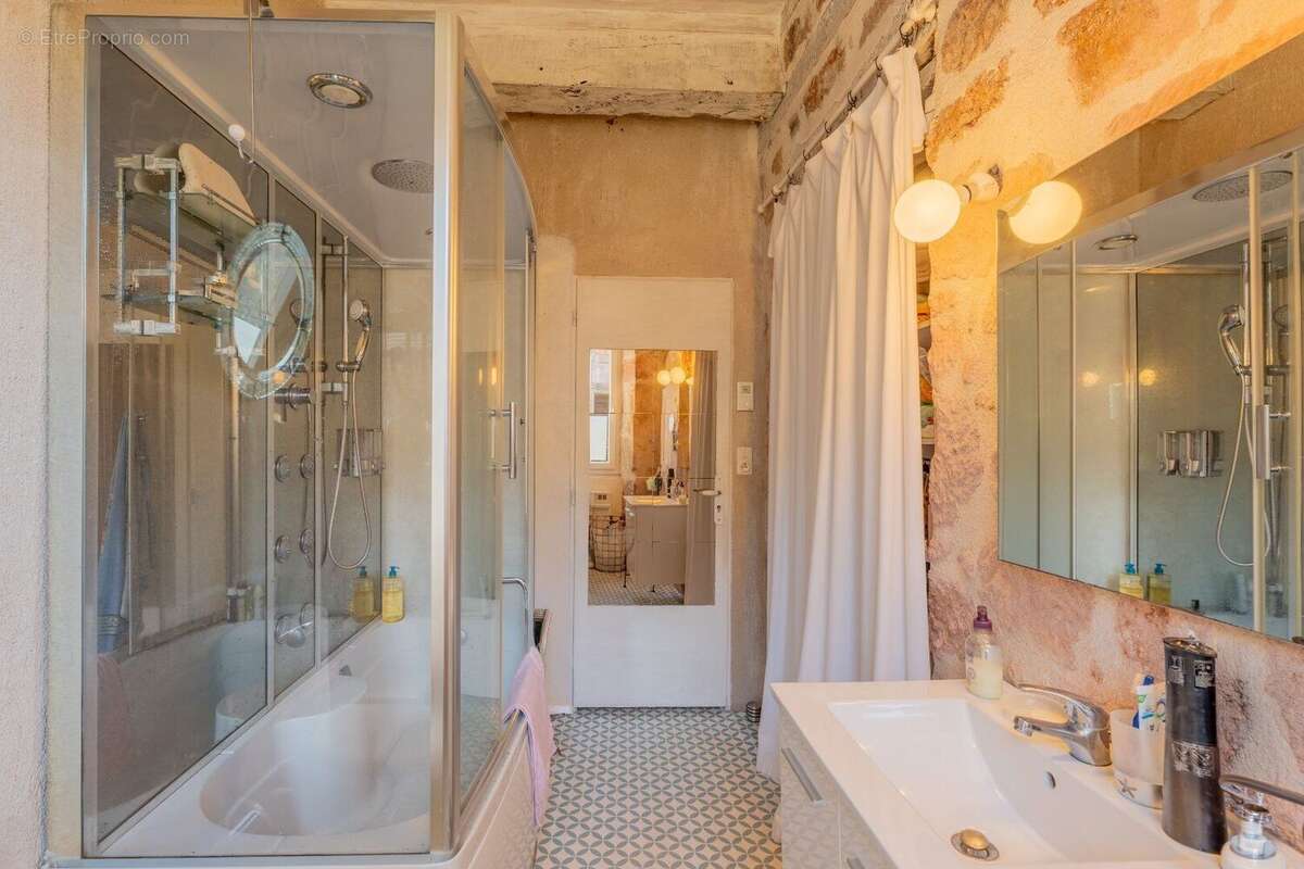 Propriété de charme en pierre - Cadre bucolique d'exception avec vue dominante - photo 7