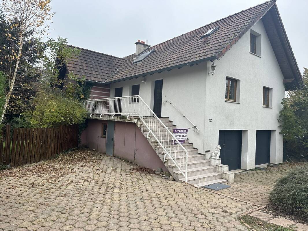 Maison à PUTTELANGE-AUX-LACS