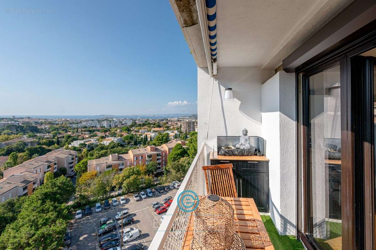 Appartement à MARSEILLE-9E