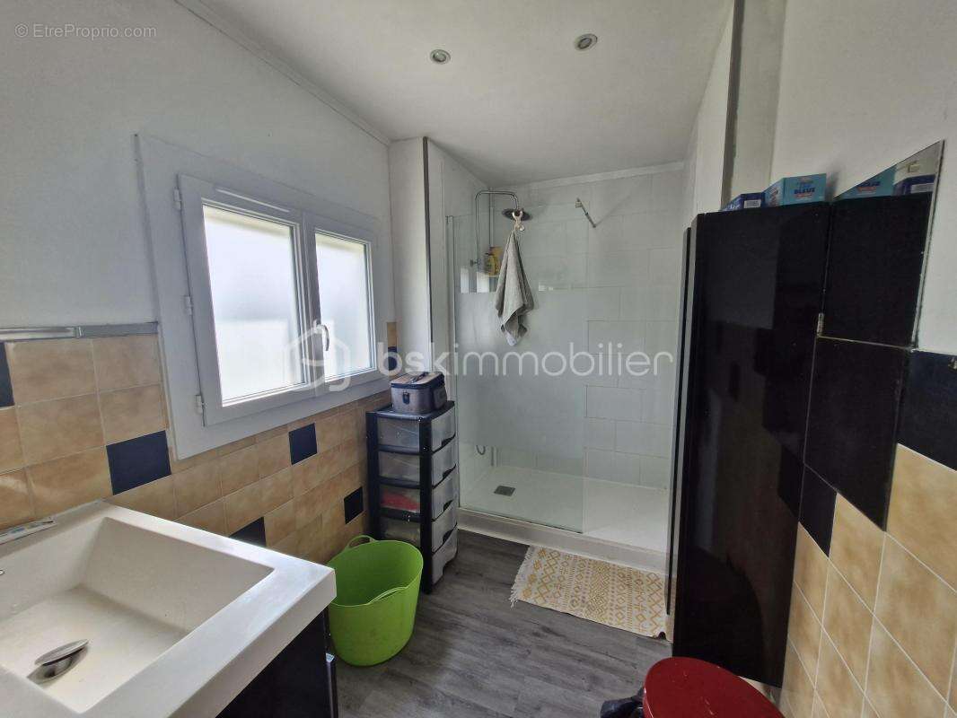 Maison à LES EGLISOTTES-ET-CHALAURES